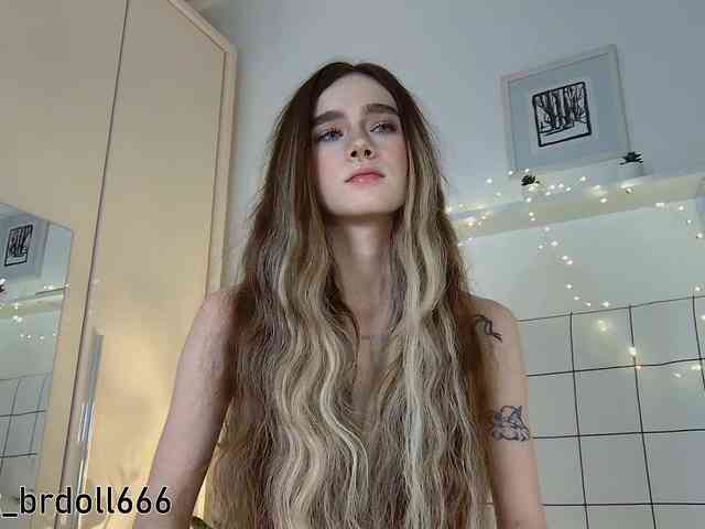 BrokenDoll666