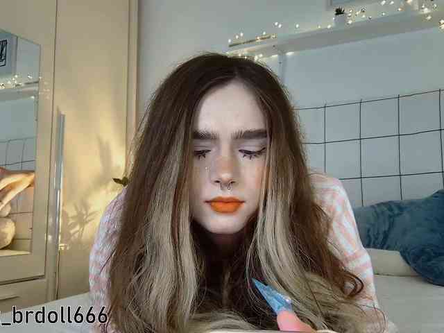 Модель: BrokenDoll666