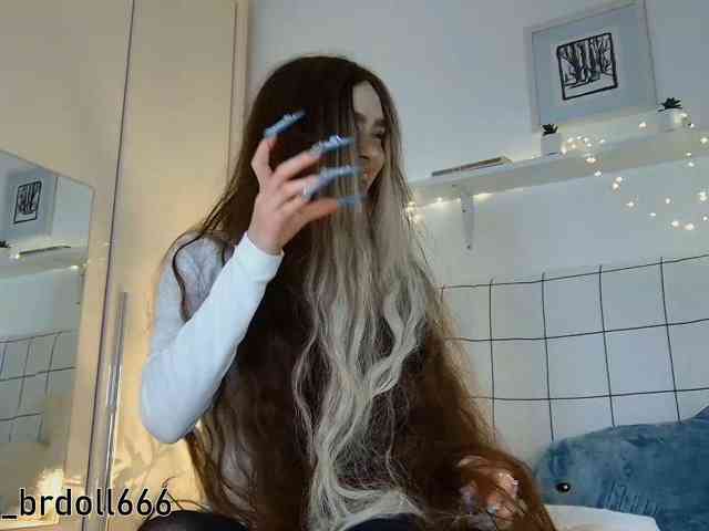 BrokenDoll666
