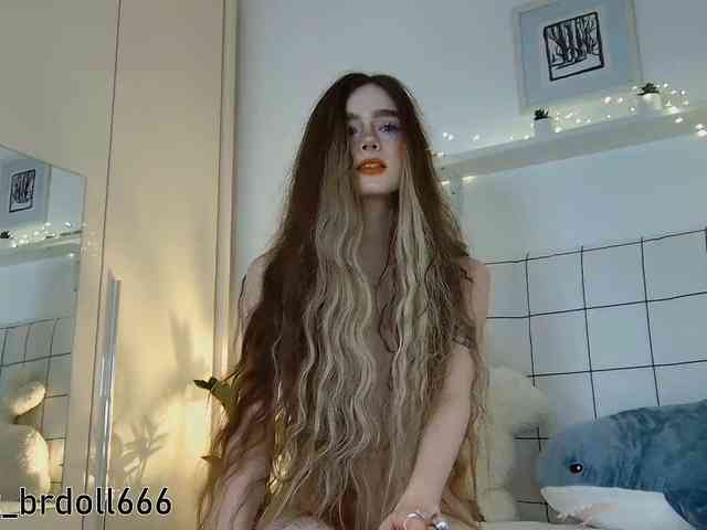 BrokenDoll666