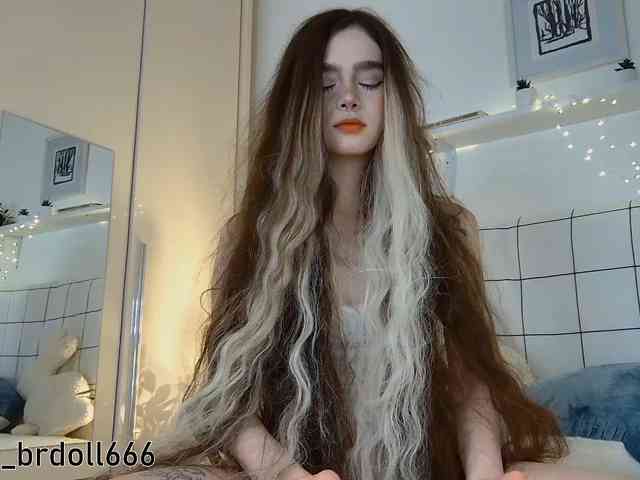 BrokenDoll666