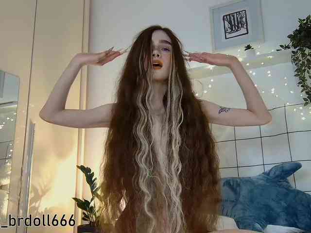 Модель: BrokenDoll666