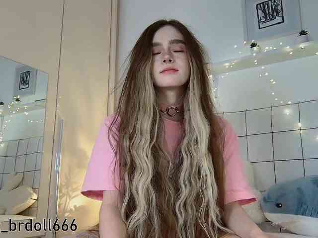 BrokenDoll666