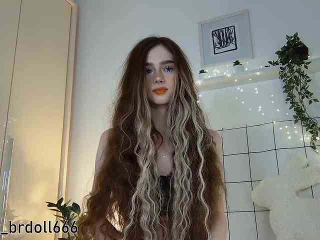 Модель: BrokenDoll666