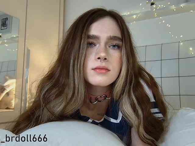 Модель: BrokenDoll666