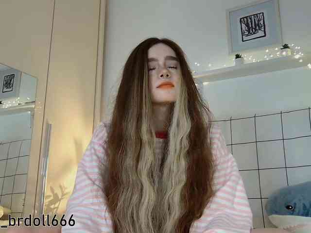 brokendoll666's live room