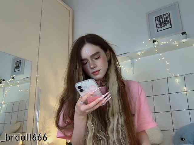 BrokenDoll666