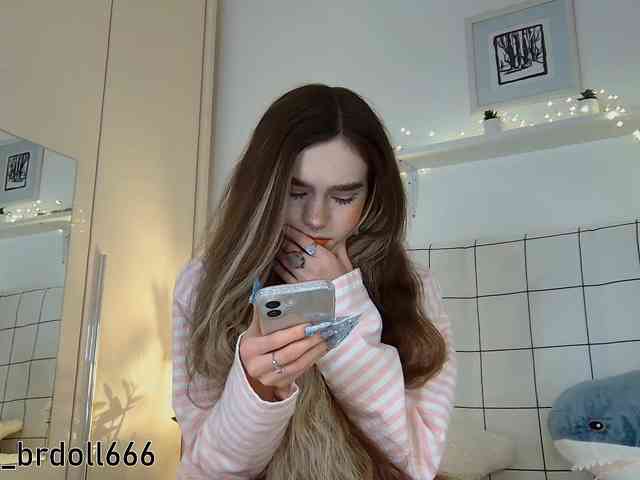 BrokenDoll666
