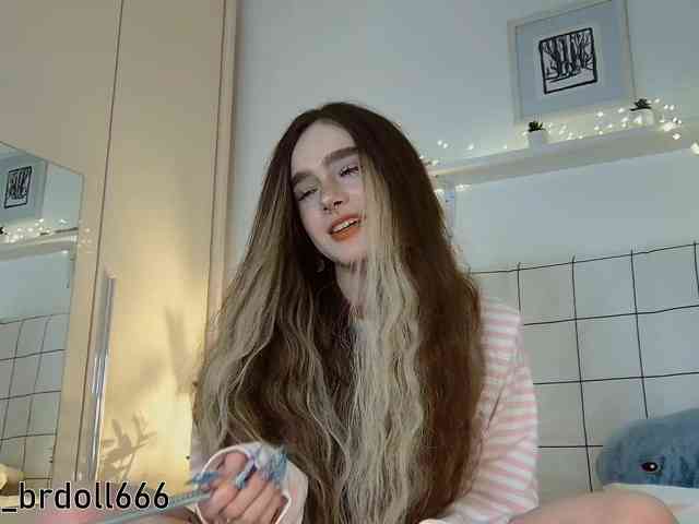 BrokenDoll666