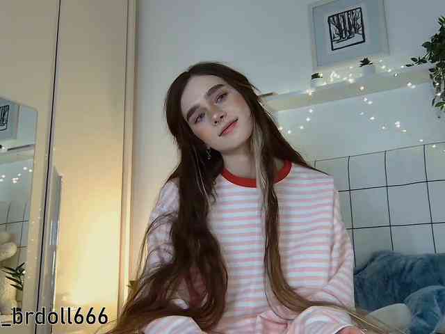 Модель: BrokenDoll666