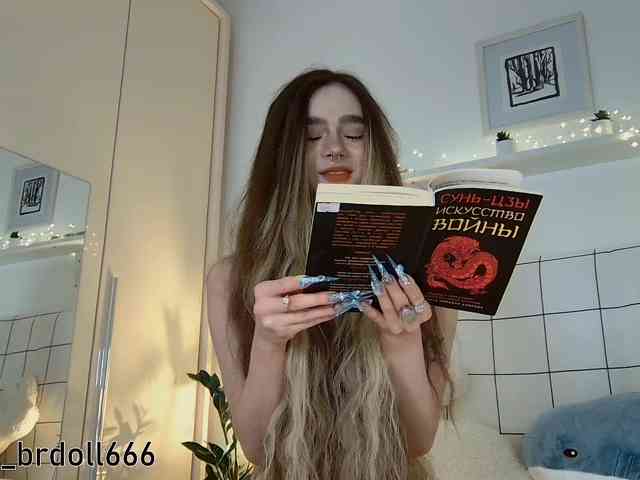 BrokenDoll666