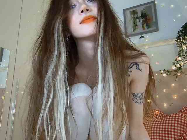 Модель: BrokenDoll666