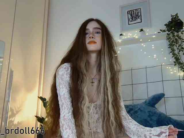 brokendoll666's live room