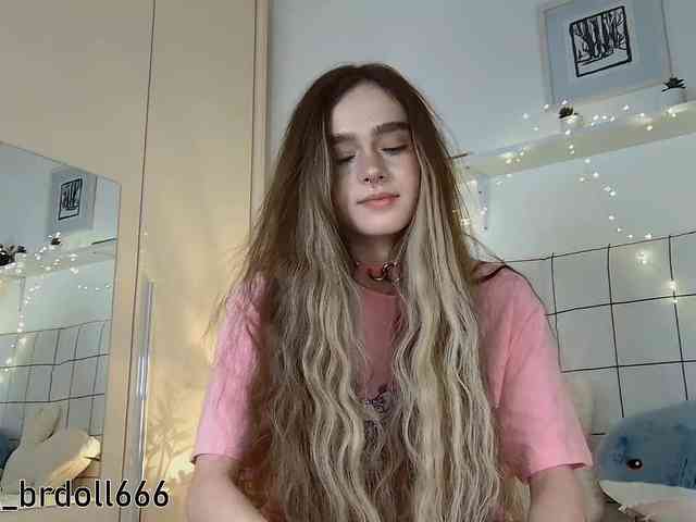 BrokenDoll666
