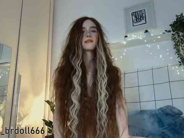 Модель: BrokenDoll666