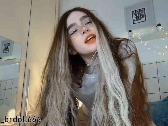 BrokenDoll666