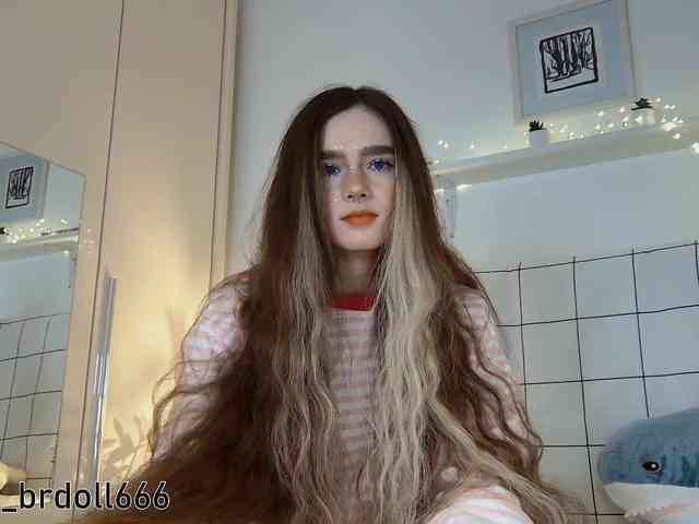 BrokenDoll666