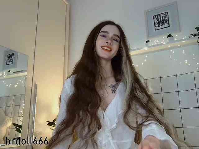 Modella: BrokenDoll666