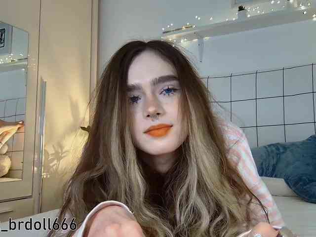 BrokenDoll666