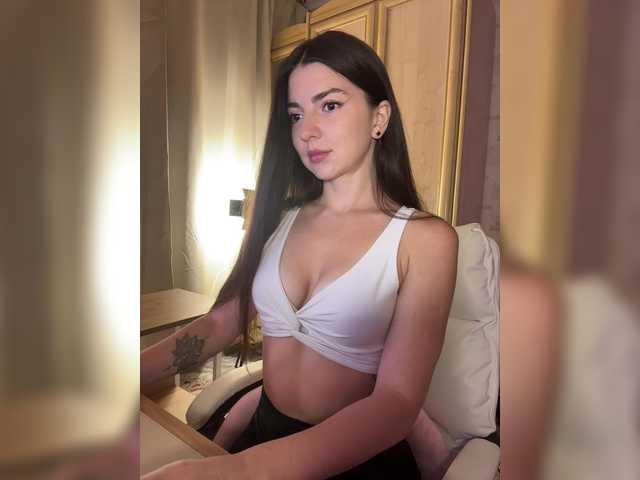 -Saharochek- live cam on BongaCams
