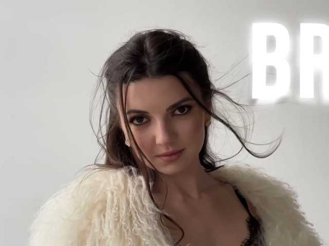 -Saharochek- live cam on BongaCams