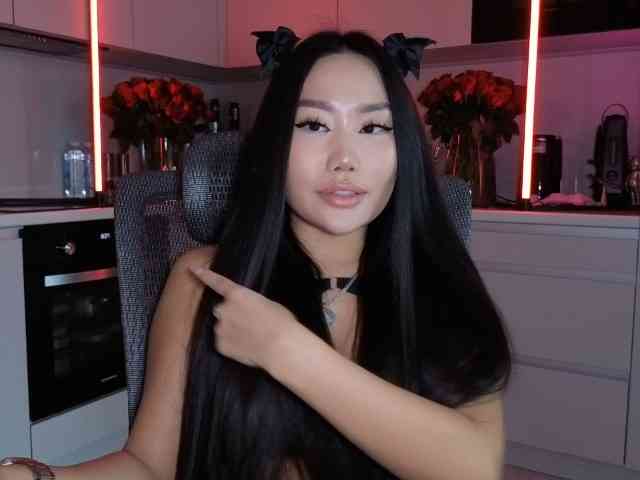 ZoraCharm webcam