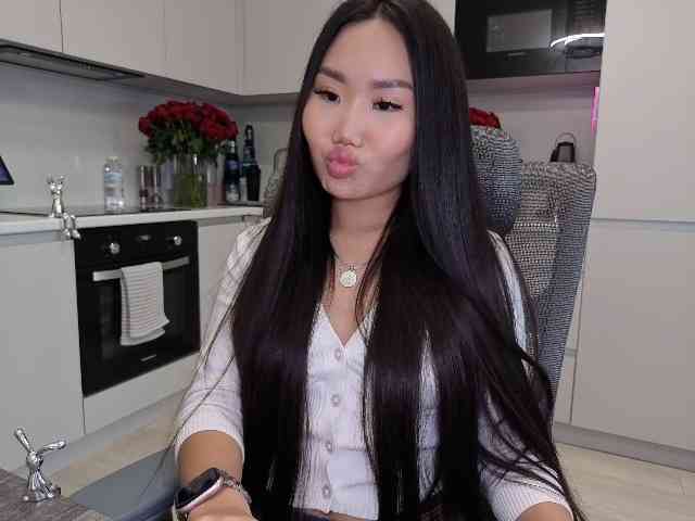 ZoraCharm webcam