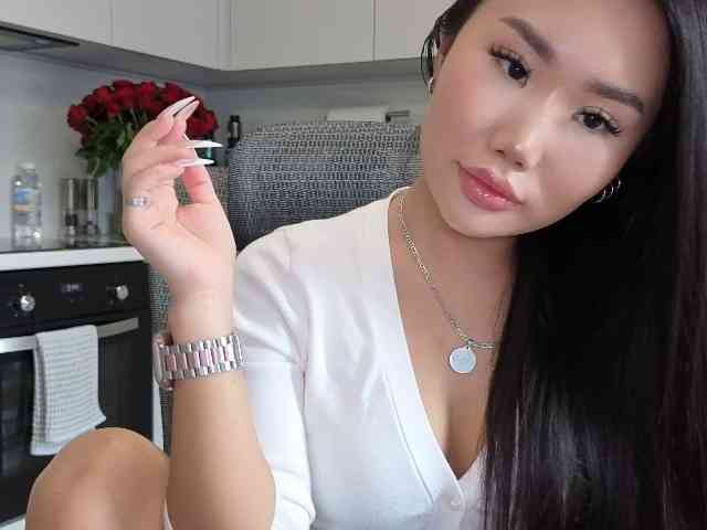 ZoraCharm webcam
