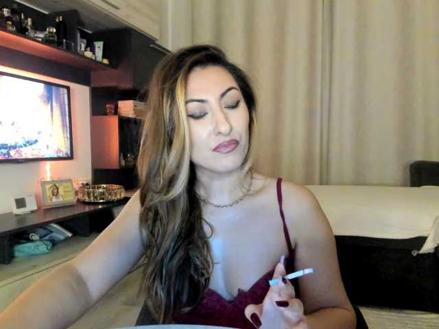 Kittyhungry live cam on BongaCams