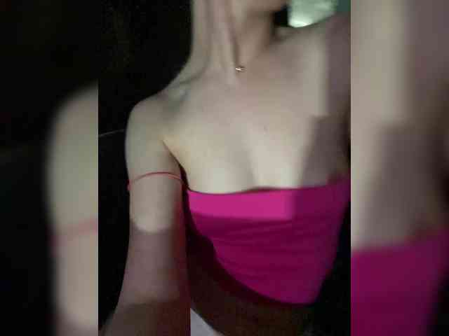 MilaaMarkk webcam