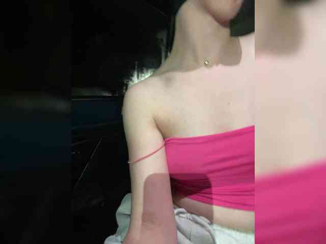 MilaaMarkk webcam