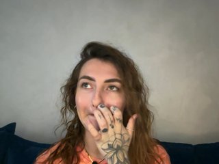 WILDGIRL Porn Show