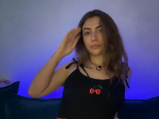 WILDGIRL Porn Show