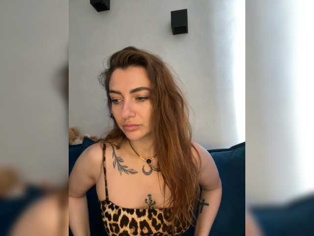 WILDGIRL's BongaCams show and profile