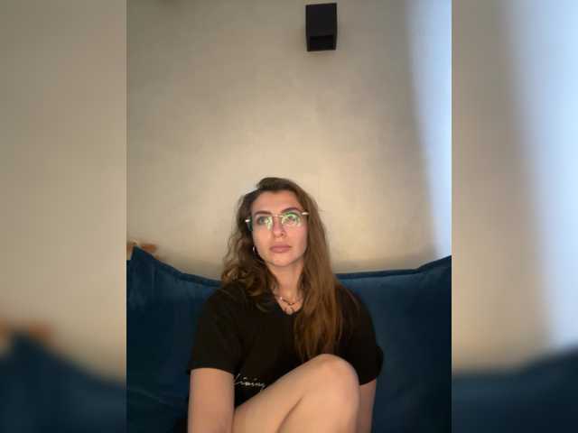 WILDGIRL's BongaCams show and profile