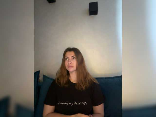 WILDGIRL live cam preview