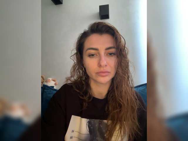 WILDGIRL's BongaCams show and profile