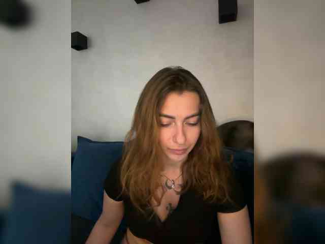 WILDGIRL webcam