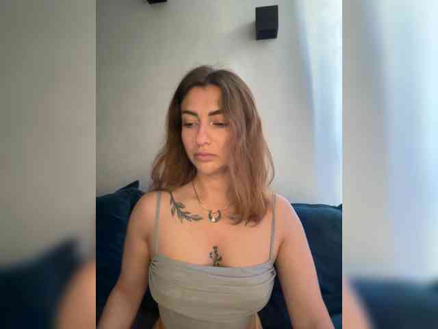 WILDGIRL webcam