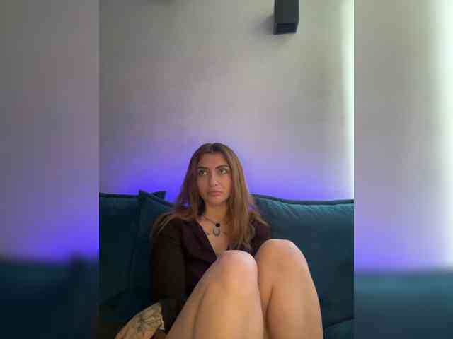 WILDGIRL webcam