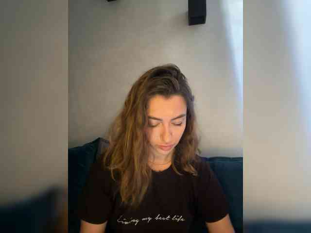WILDGIRL webcam