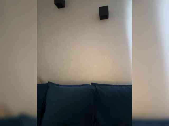 WILDGIRL webcam