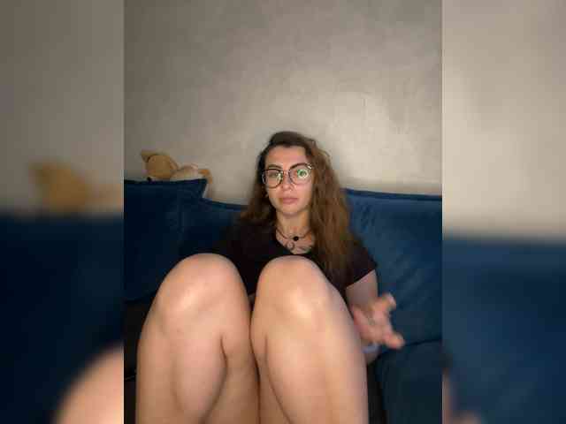 WILDGIRL webcam