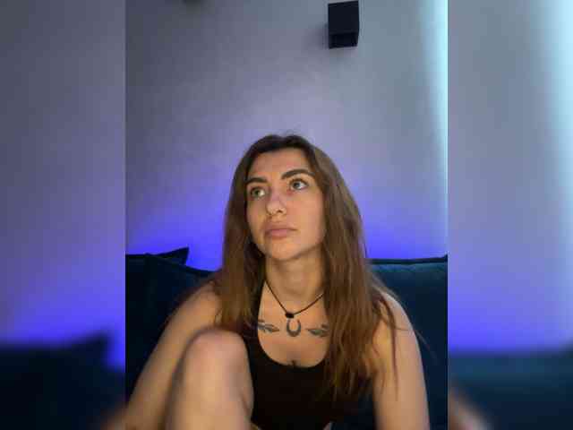 WILDGIRL webcam