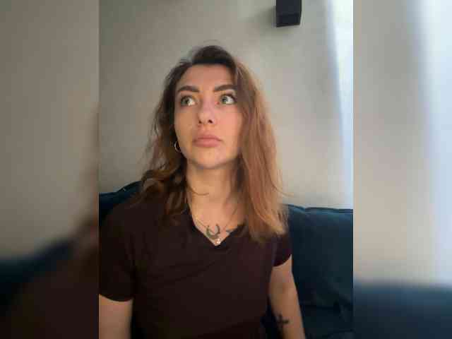 WILDGIRL webcam