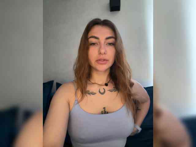 WILDGIRL webcam