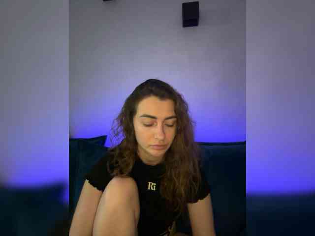 WILDGIRL webcam