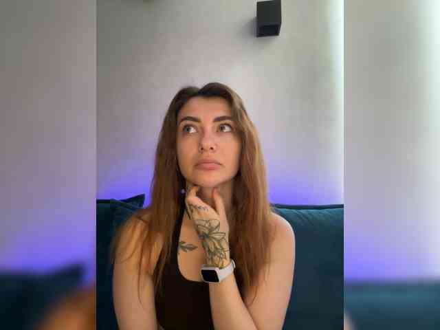 WILDGIRL webcam