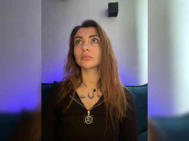 WILDGIRL webcam
