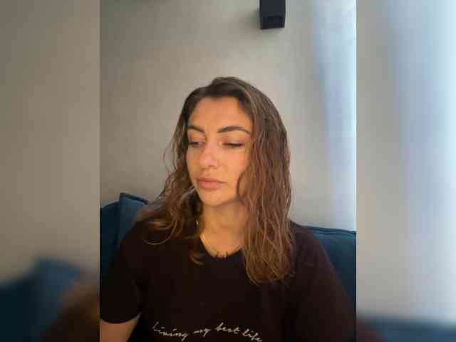 WILDGIRL webcam